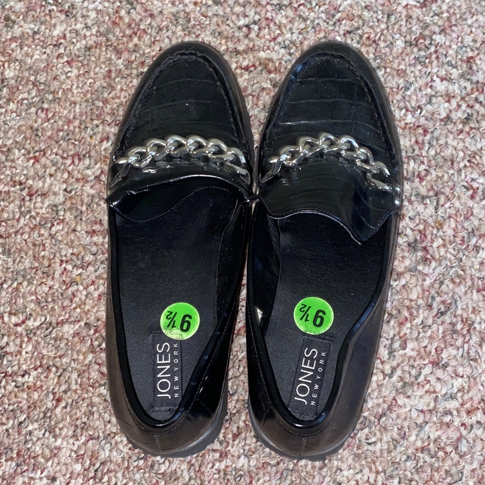Jones New York Black Loafers with Silver Chain Accent